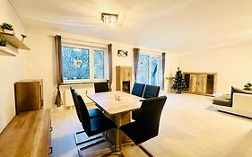 Moderne Wohnung Im Zentrum Mit Balkon Und Netflix - 90 Qm