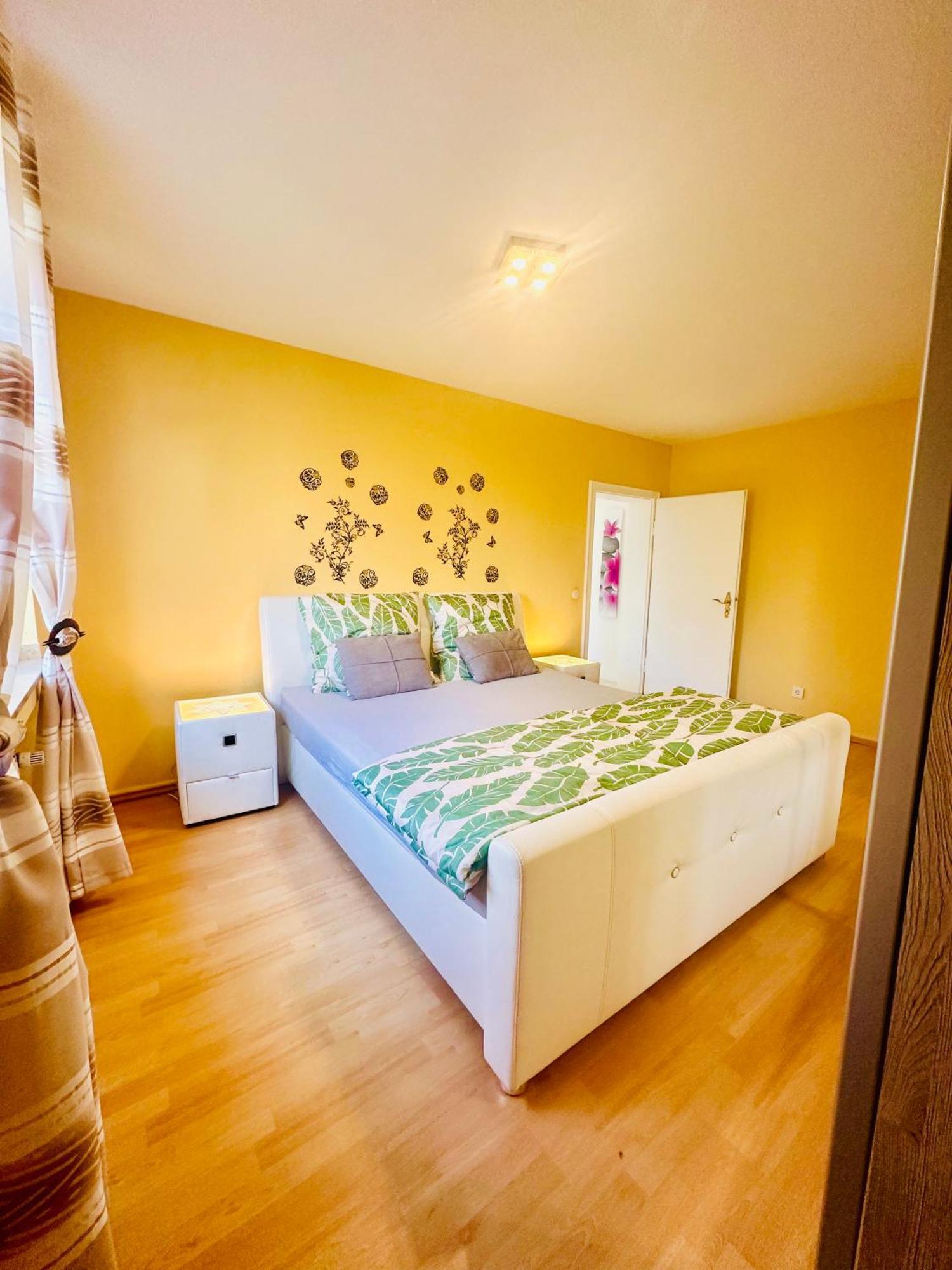 Moderne Wohnung Im Zentrum Mit Balkon Und Netflix - 90 Qm Aachen Exterior foto