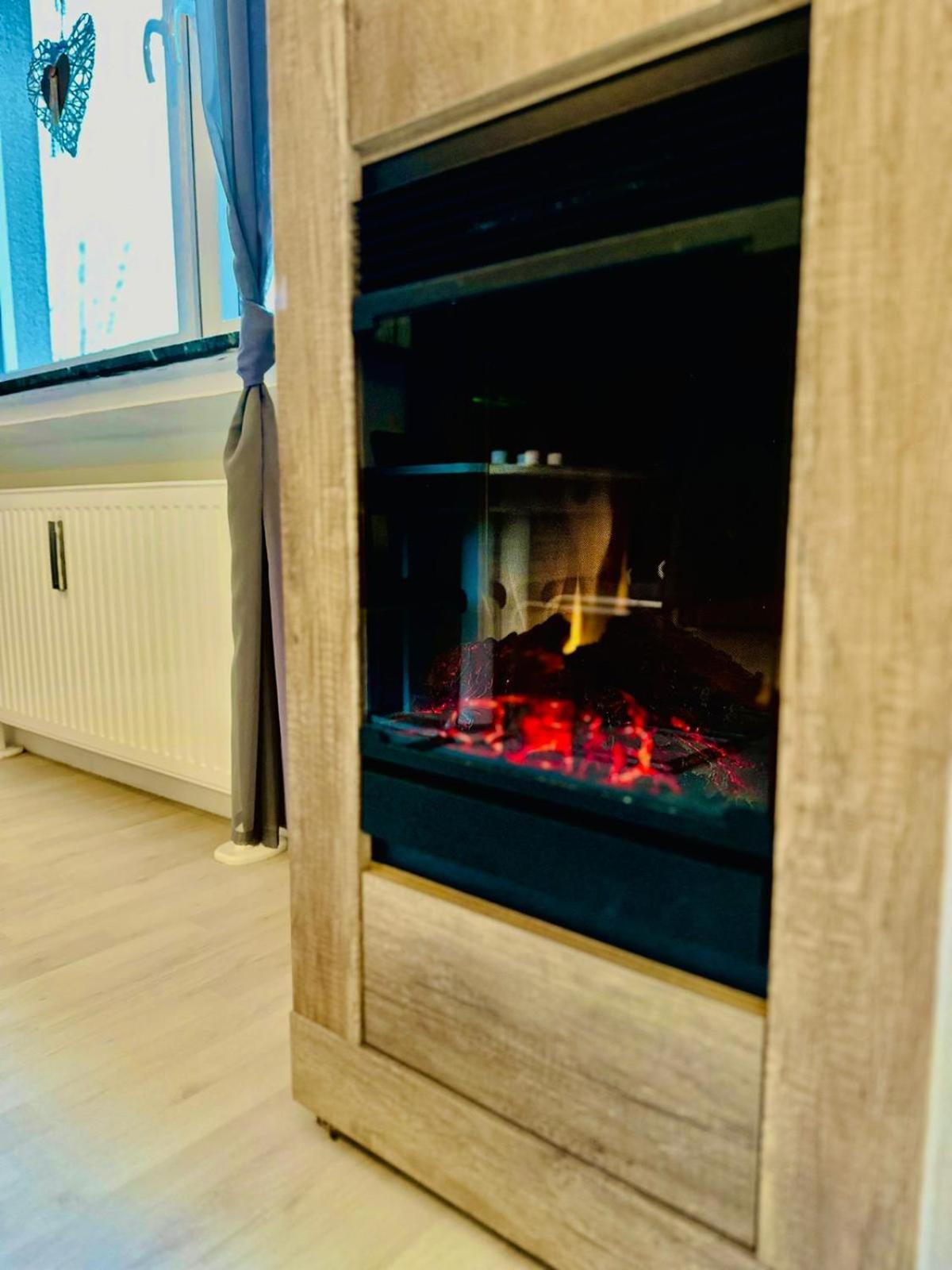 Moderne Wohnung Im Zentrum Mit Balkon Und Netflix - 90 Qm Aachen Exterior foto